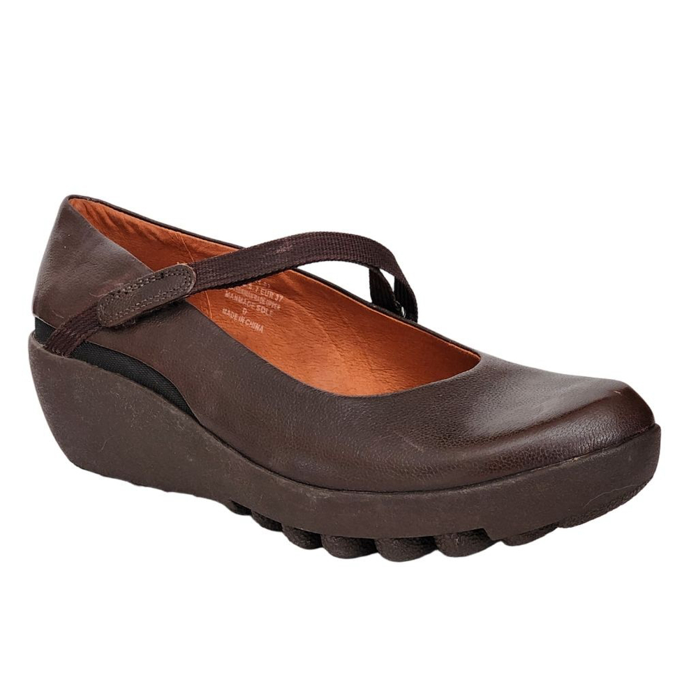 TSUBO Brown Leather Wedge Mary Jane Shoes Size 7